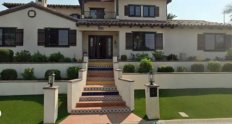 3490 Seacrest Dr — Photo 1
