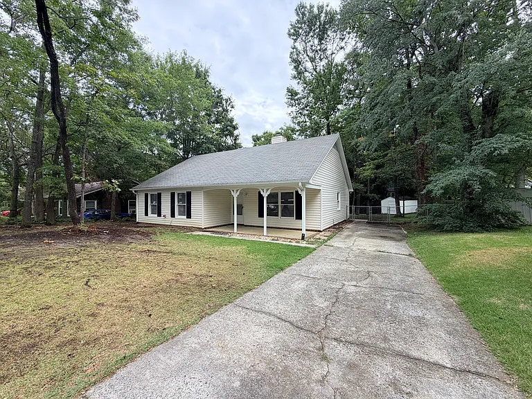 4607 Beechcroft Dr — Photo 2