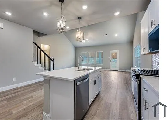 600 Midnight Oak Dr — Photo 11
