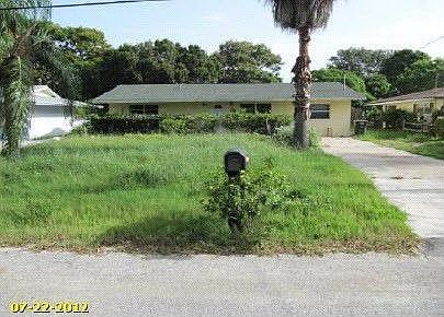 3rd image of 118 Wisteria Ave