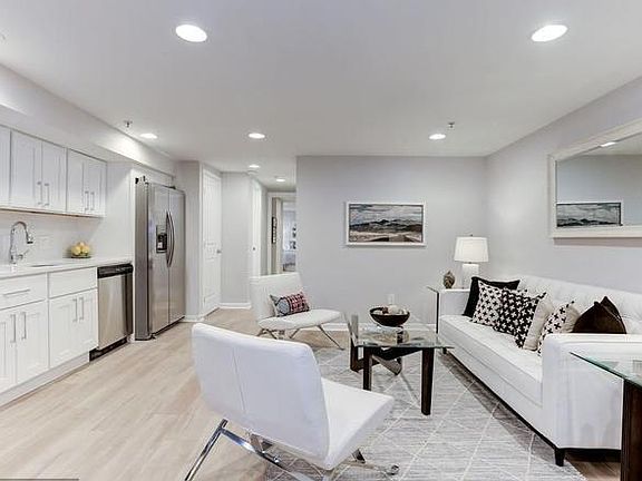 living room / kitchen