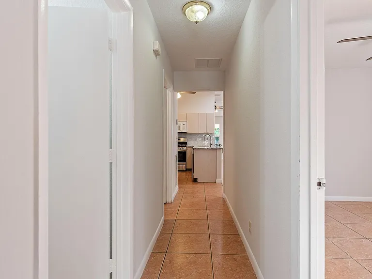 623 N L St #1 — Photo 13