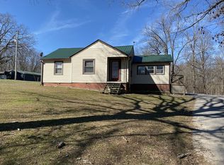 2482 Sherwood Rd, Sewanee, TN 37375