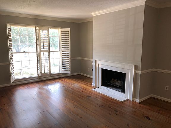 Wood Burning Fireplace 