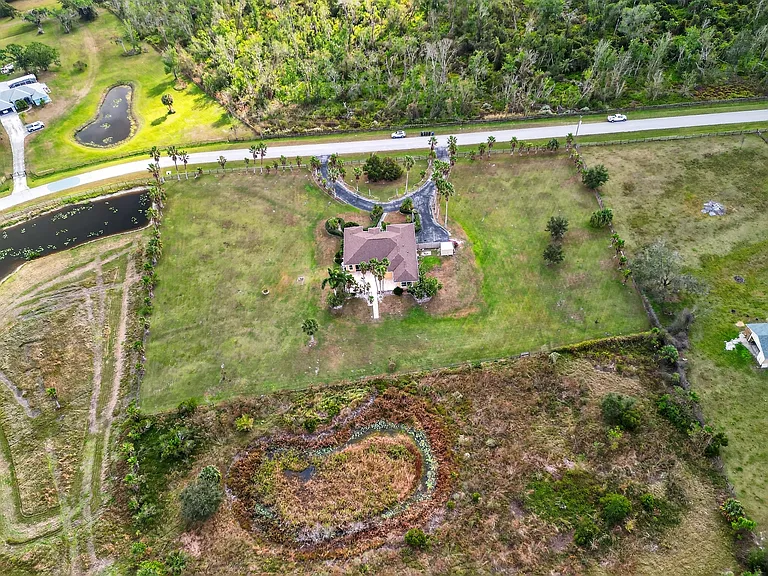 952 Bel Air Star Pkwy — Photo 45