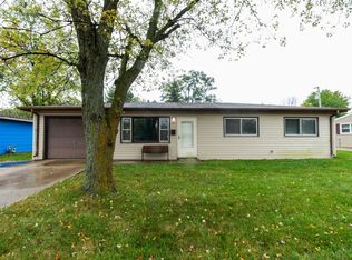 507 W Schaumburg Rd, Streamwood, IL 60107