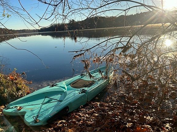 3rd image of 25 River Rd