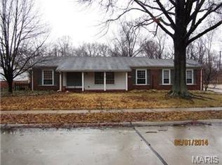 3100 Churchill Dr, Florissant, MO