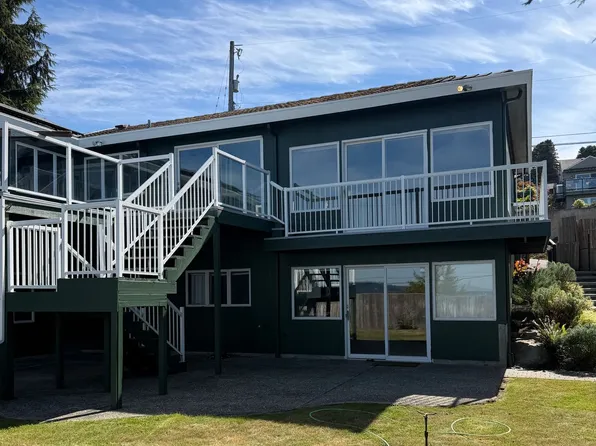 3030 NW 95th St, Seattle, WA 98117