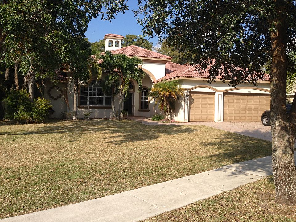 1st image of 7103 NW 71st Mnr