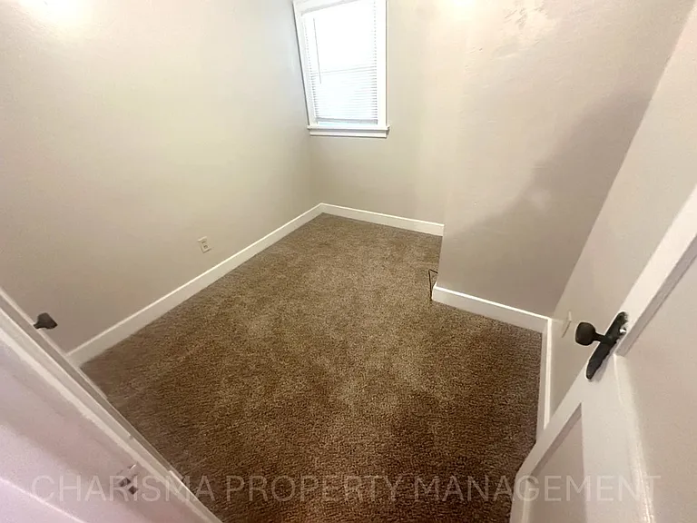 GEPC Properties Plex — Photo 11
