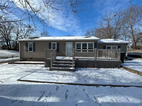 501 Fairway Dr, Moro, IL 62067