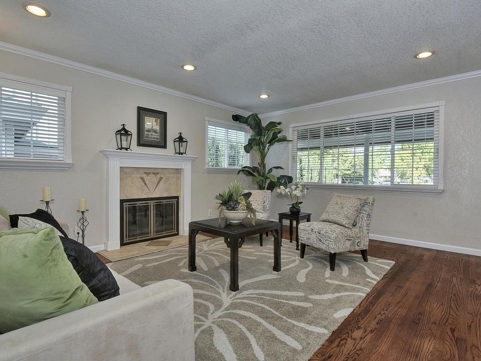 1st image of 5879 Calpine Dr