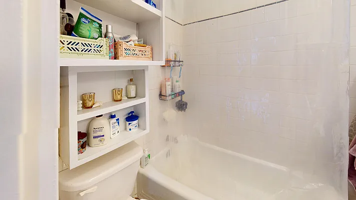 Rented by Bond New York | media 4