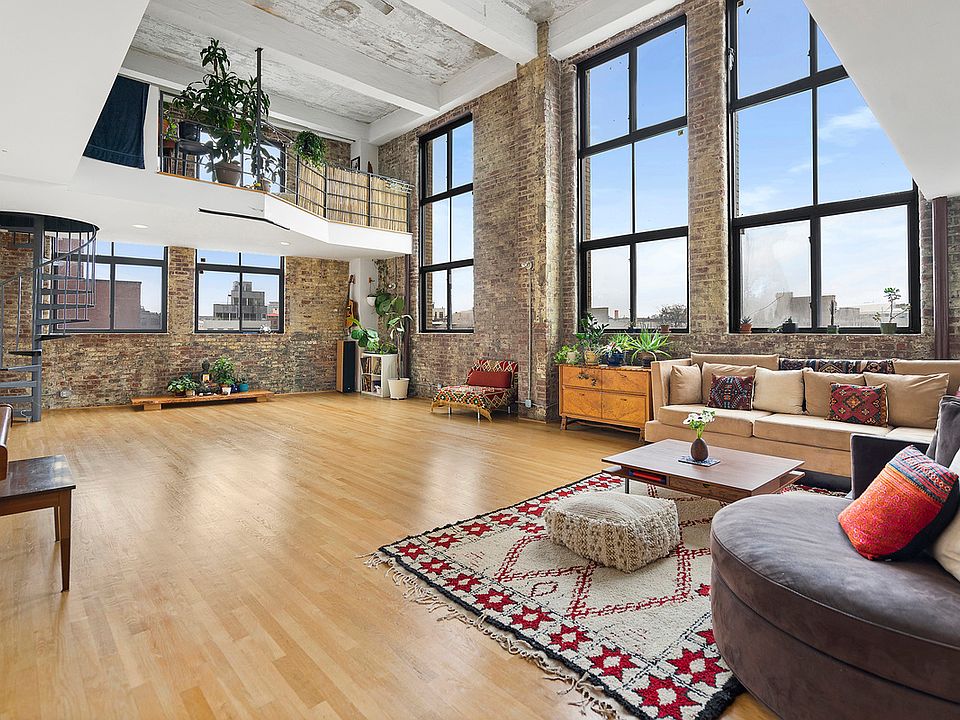 1st image of 330 Wythe Ave APT 3G