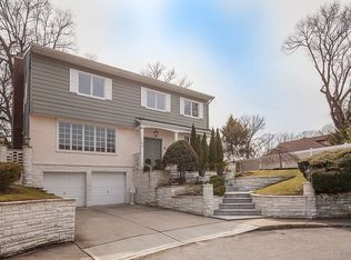 182-26 Hovenden Rd, Jamaica, NY 11432