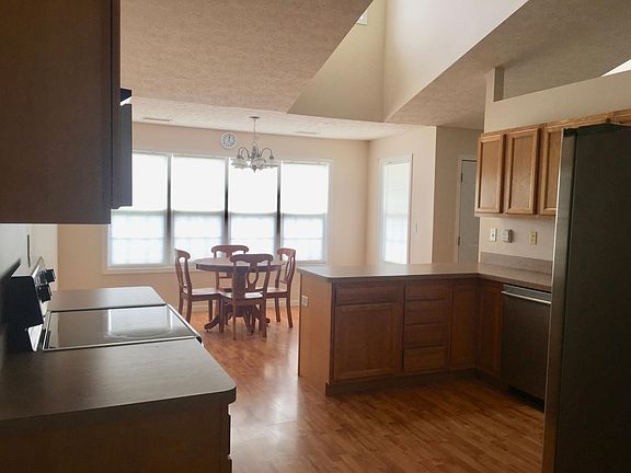 4th image of 2206 S 16th Pl