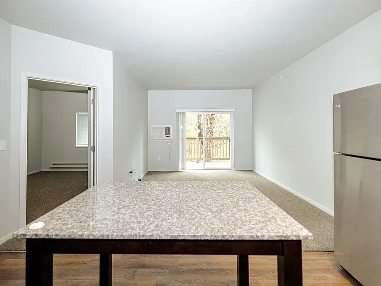 Kascade Place Apartments — Photo 78