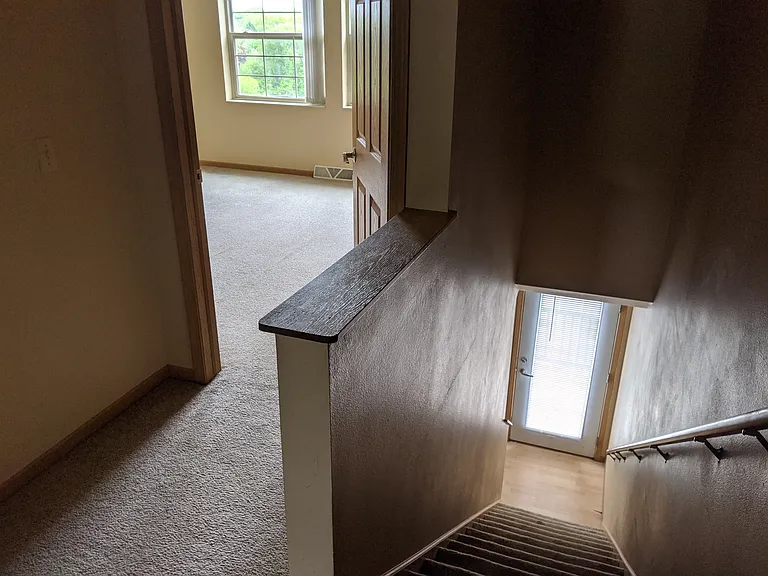 5733 Lexington St — Photo 22