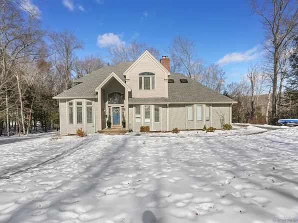 30 Farm Field Ridge Road, Newtown, CT 06482