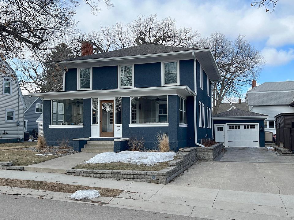 1st image of 607 E Park Ave