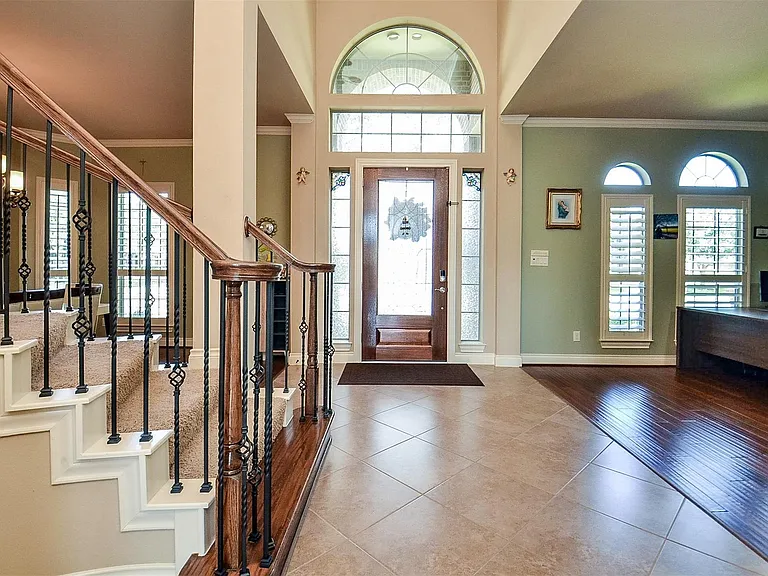 2239 Monarch Terrace Dr — Photo 4