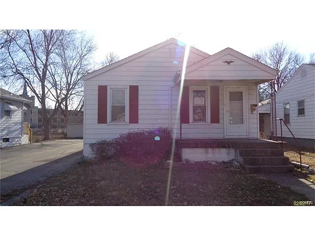 2932 Washington Ave photo 1