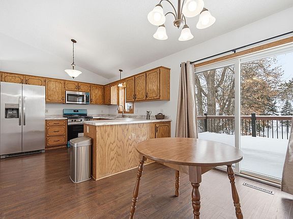 5th image of 5452 Helena Rd N