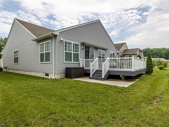 4th image of 3833 Heron Dr