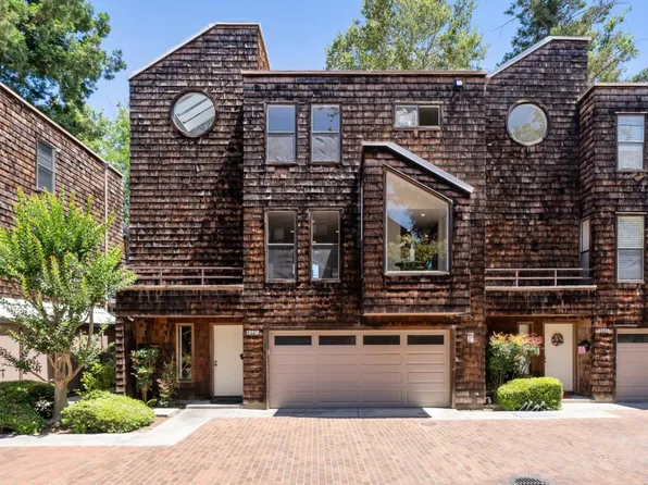 10950 Lucky Oak St, Cupertino, CA 95014