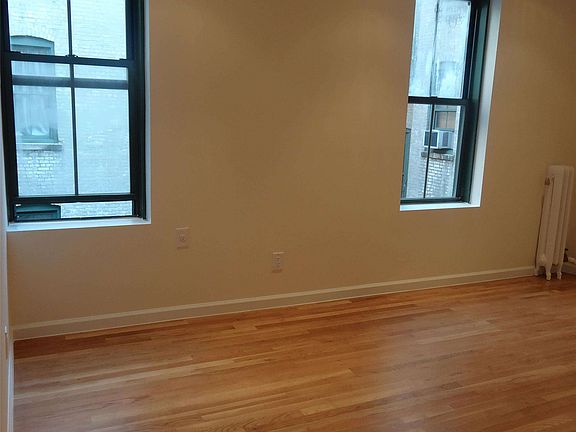 4th image of 510 E 79th St APT 5A