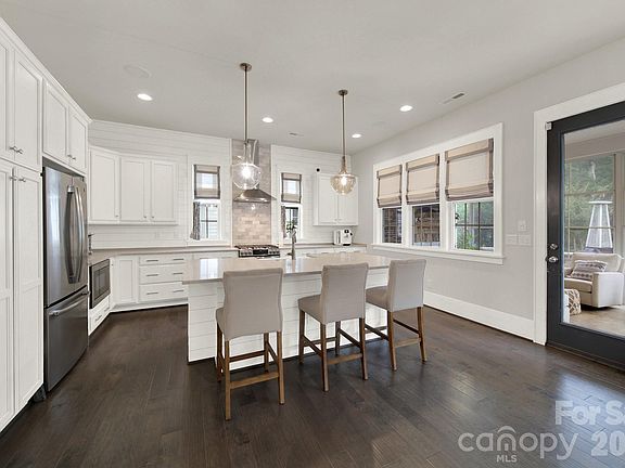 3rd image of 404 Sensibility Cir
