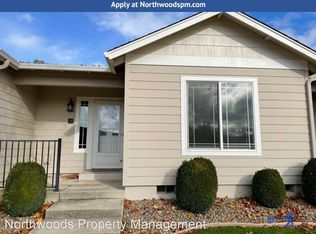 318 Cheney Loop, Central Point, OR 97502