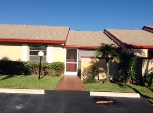 4420 Lucerne Villas Ln, Lake Worth, FL 33467
