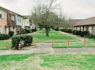 12217 Sharpview Dr, Houston, TX 77072