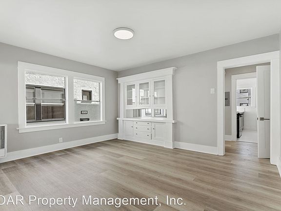5th image of 1040 E Broadway