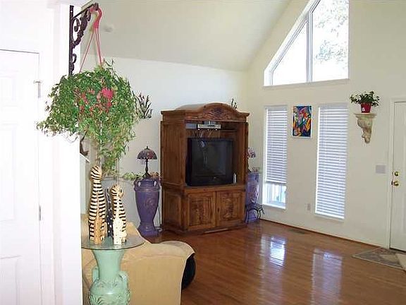 Living Room/Front Door