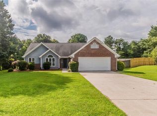 250 Meadow View Dr, Grayson, GA 30017