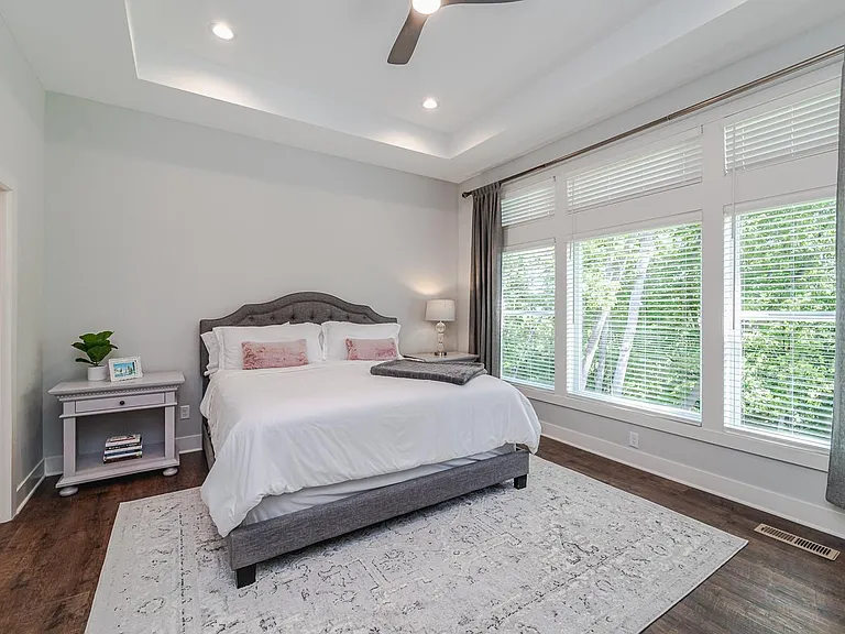 5145 Ranchview Ln N — Photo 18