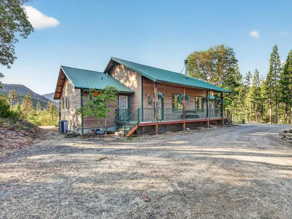 10001 E Antelope Rd, Eagle Point, OR 97524
