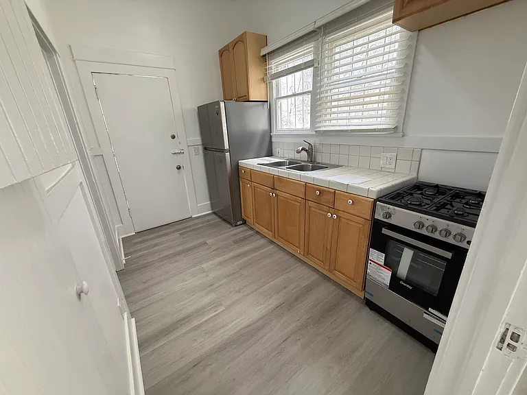 1417 Euclid St #3 — Photo 3