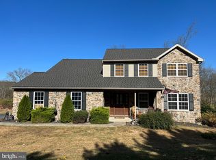 15 Nutsedge Ln, Mohnton, PA 19540