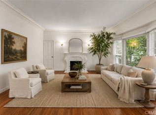 368 S Crescent Dr, Beverly Hills, CA 90212