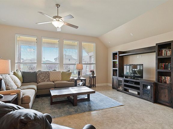 5th image of 14911 Violet Willow Ct
