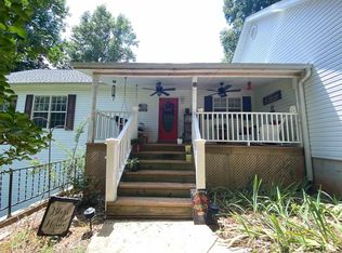 401 Beaver Creek Way, Cleveland, GA 30528