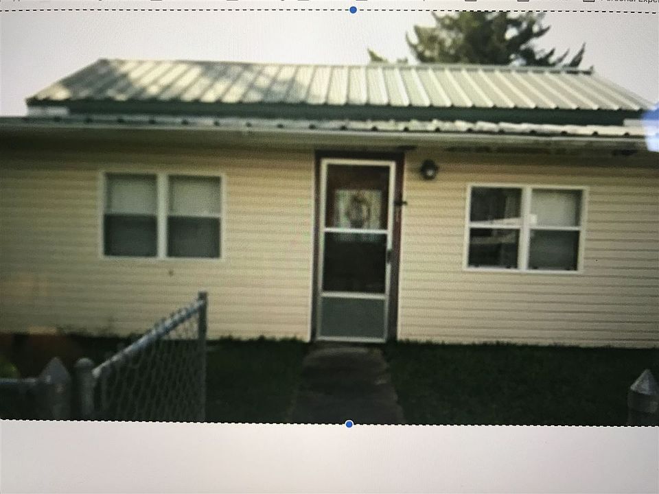 1st image of 900 Arkansas Ave