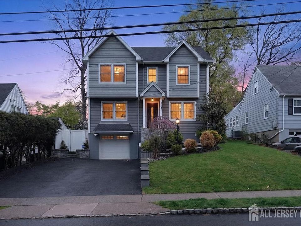 1st image of 163 Myrtle Ave