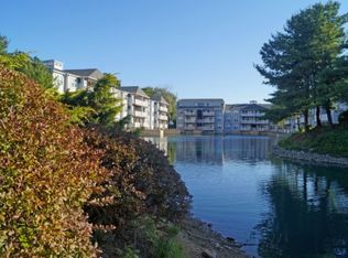 2208 Waters Edge Dr, Newark, DE 19702