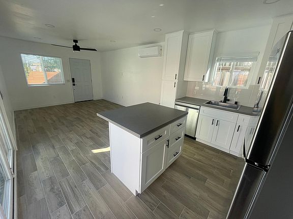 5th image of 3678 32nd St