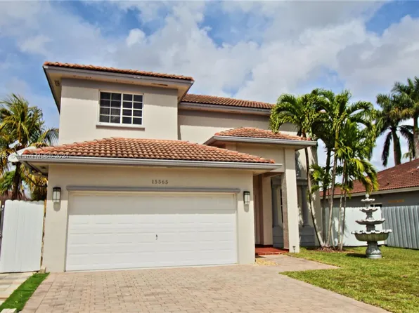 15565 SW 10th Ln, Miami, FL 33194